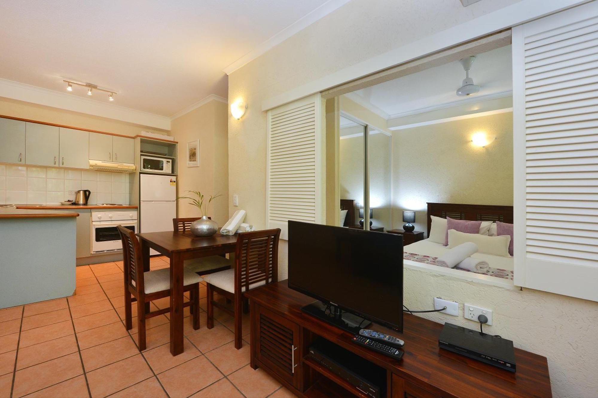 Seascape Holidays - Tropic Sands Port Douglas Room photo
