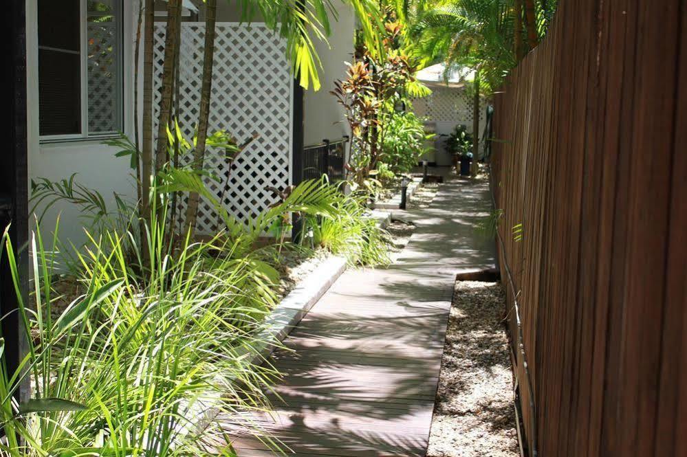 Seascape Holidays - Tropic Sands Port Douglas Exterior photo